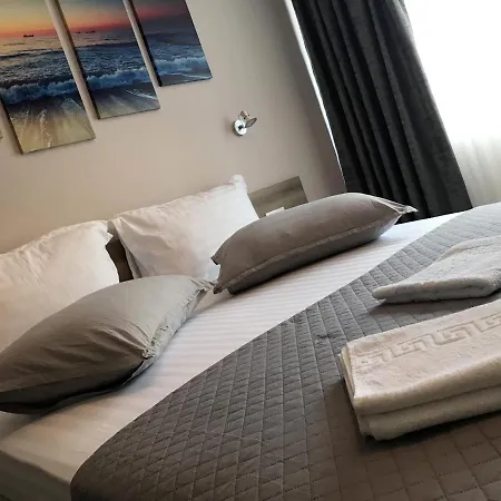 Medusa Mamaia Nord Gæstehus 3*